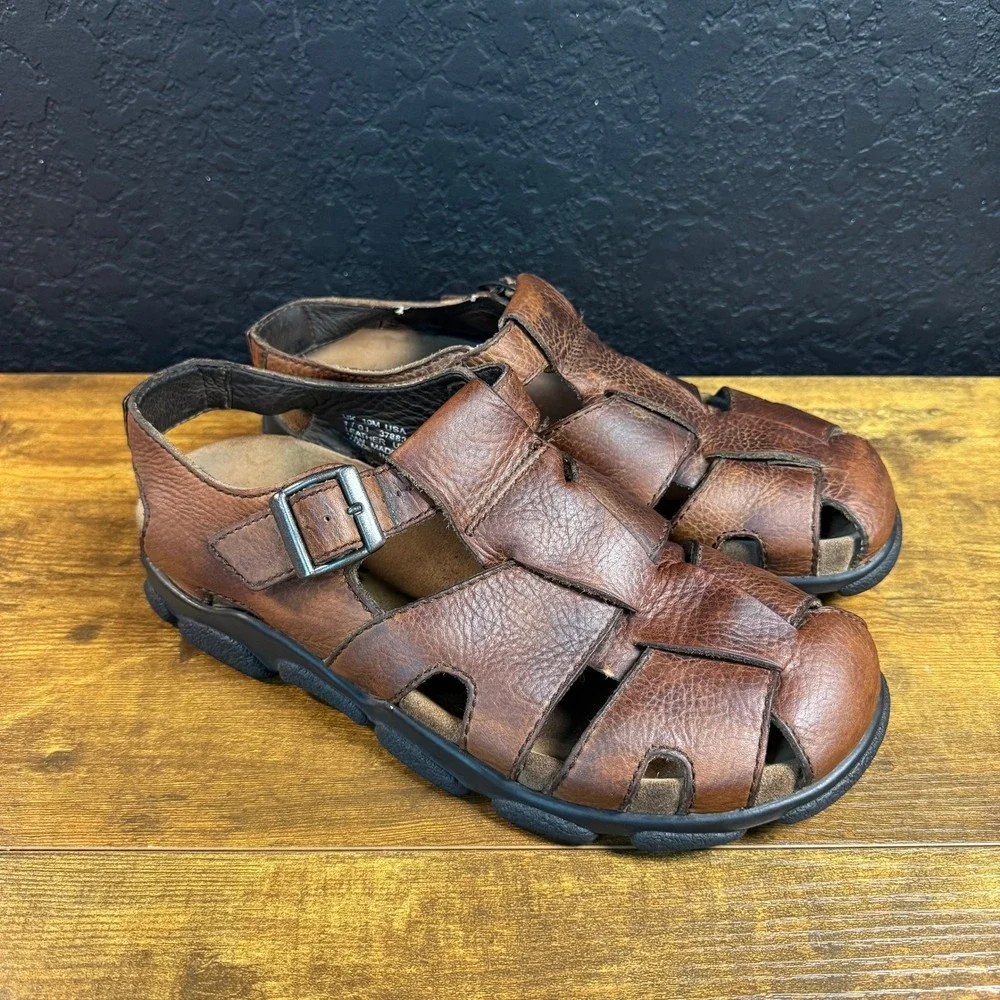 Clarks 37883 Brown Pebbled Leather Fisherman Sandals Mens 11M